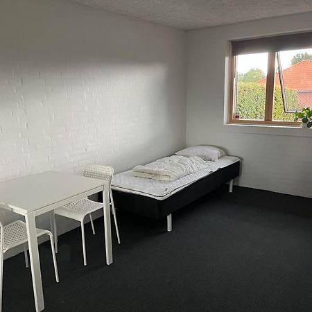 Ebbesens Bed And Bath - Two Double Rooms Хернинг Екстериор снимка